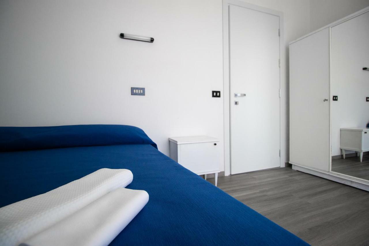 Hotel B&B Sole Сенигалия Екстериор снимка