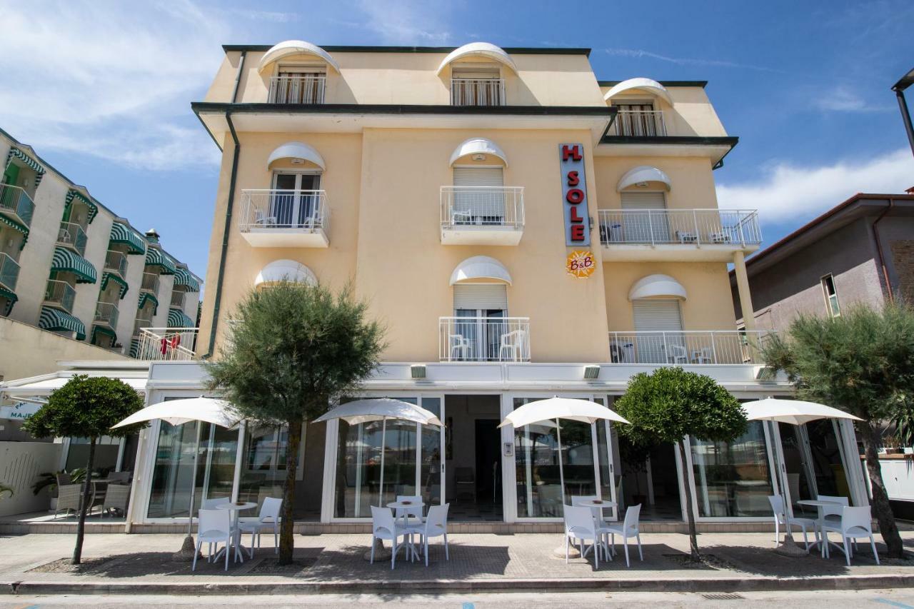 Hotel B&B Sole Сенигалия Екстериор снимка